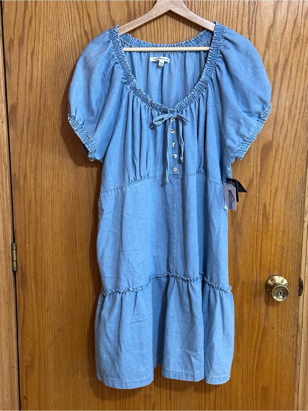 Celebrity Pink NWT SZ XXXL Light Blue Denim-Style Peasant Dress